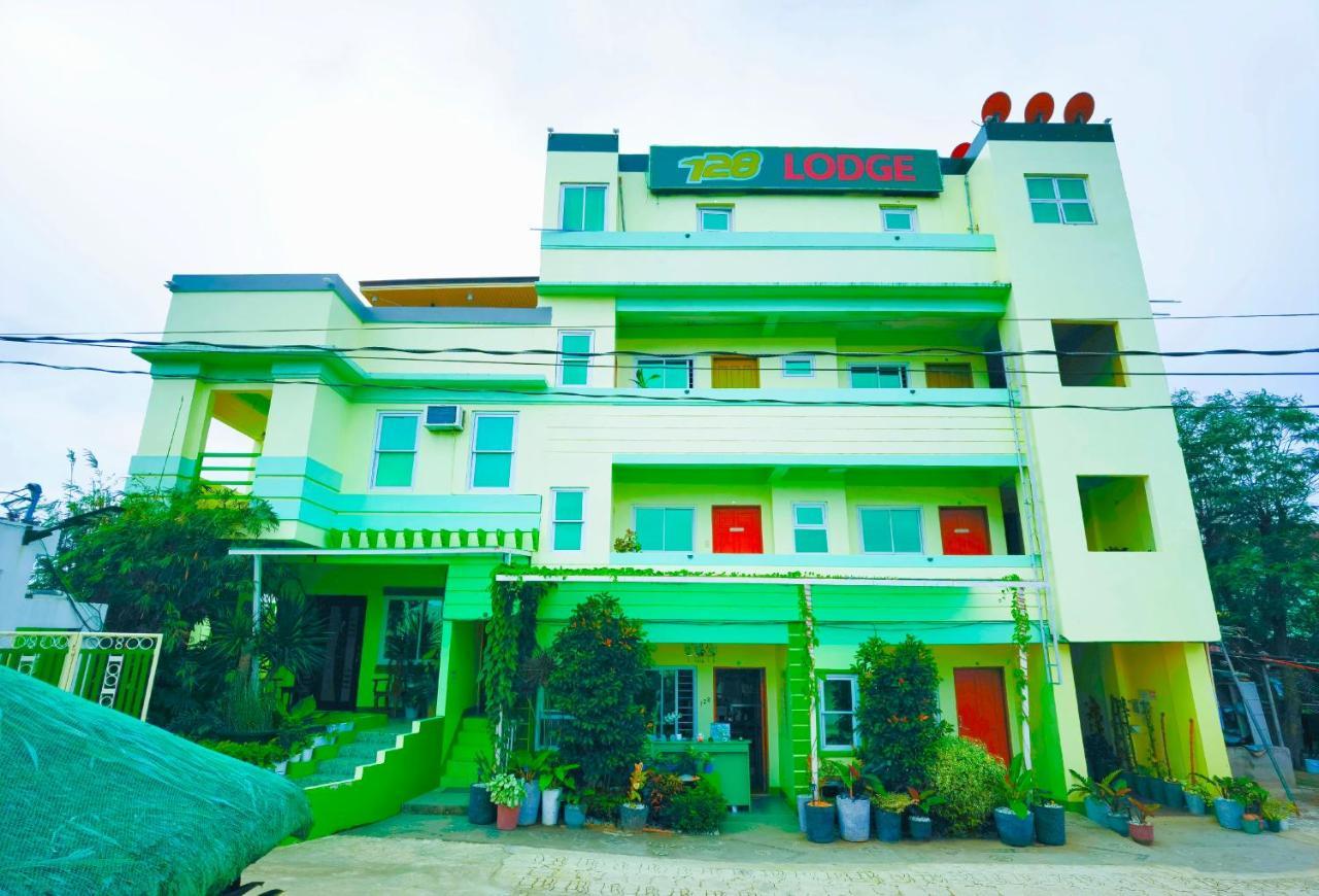 Reddoorz At D128 Lodge Cagayan Valley Tuguegarao City Exterior foto